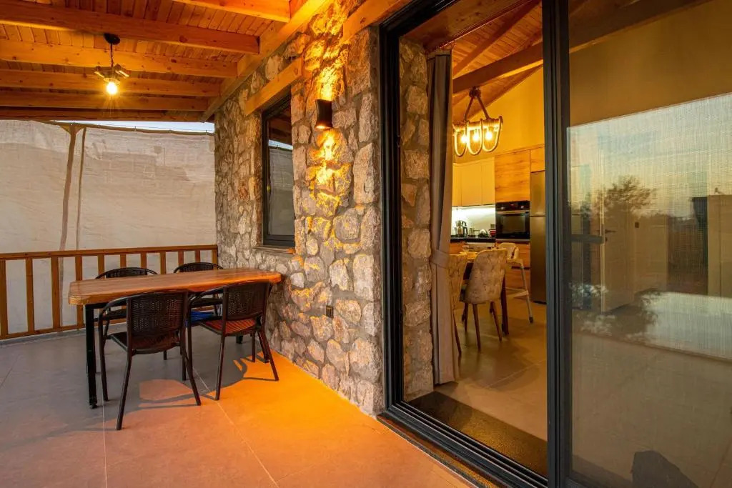 Beyza- Fethiye'de 2+1 Jakuzili Villa