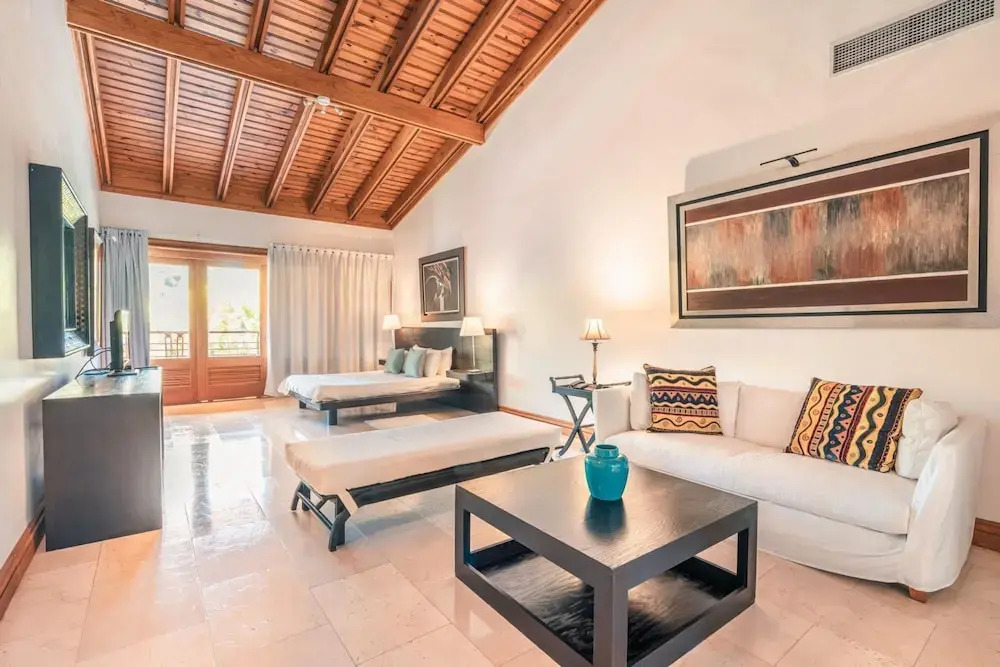 Wonderful Villa w Style at Colinas Casa de Campo