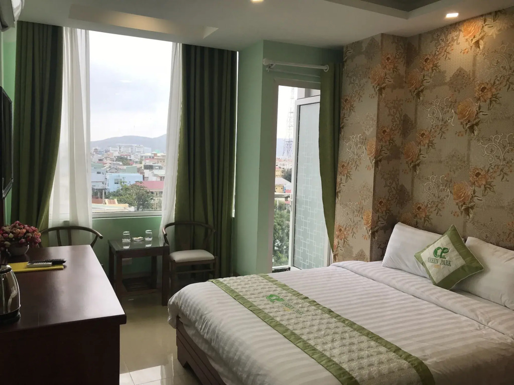 Green Park Hotel