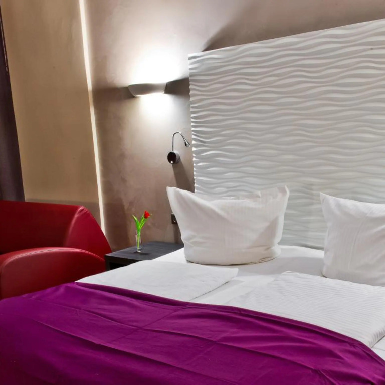 Номер 210, Artim Hotel, Berlin