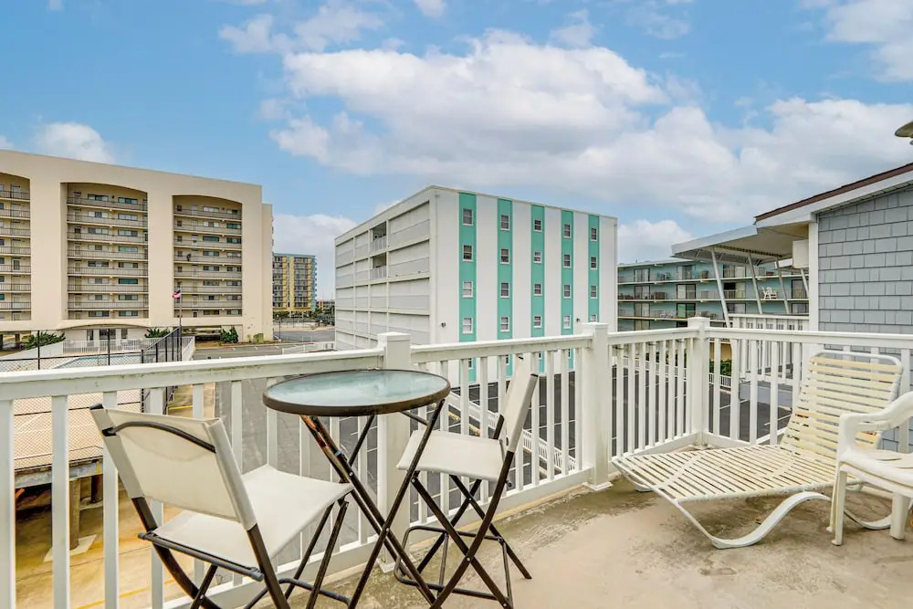 200 Feet to Beach: Inviting Condo in Ocean City