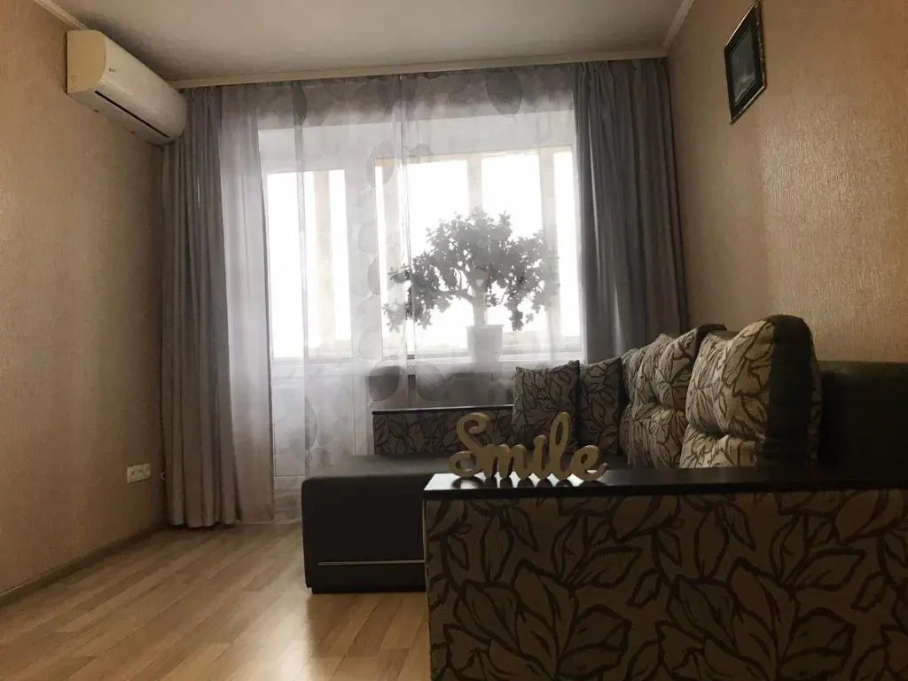 Apartment with balcony on Peremohy Avenue 43