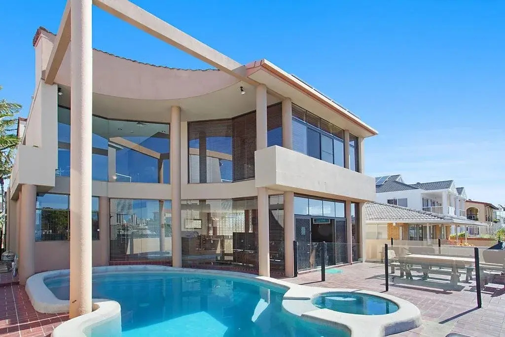 Chevron Oasis