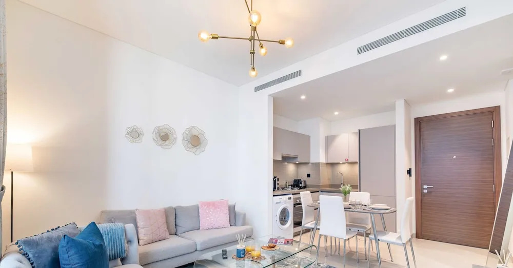 LUX  The Executive Sobha Suite 2
