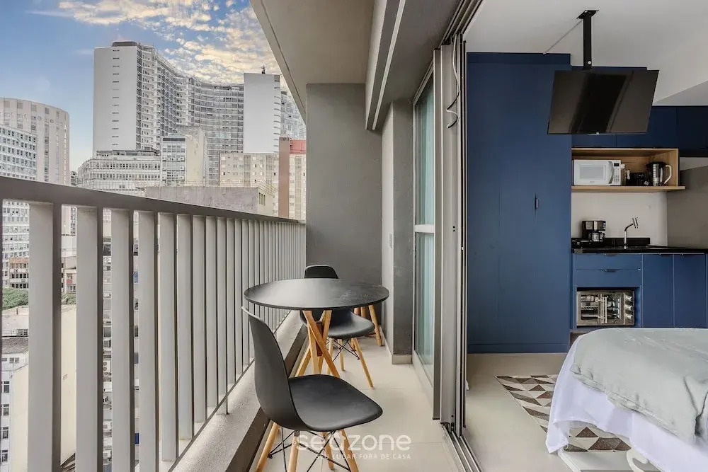 Studio w/ Balcony and View in Consolacao - Vno1417