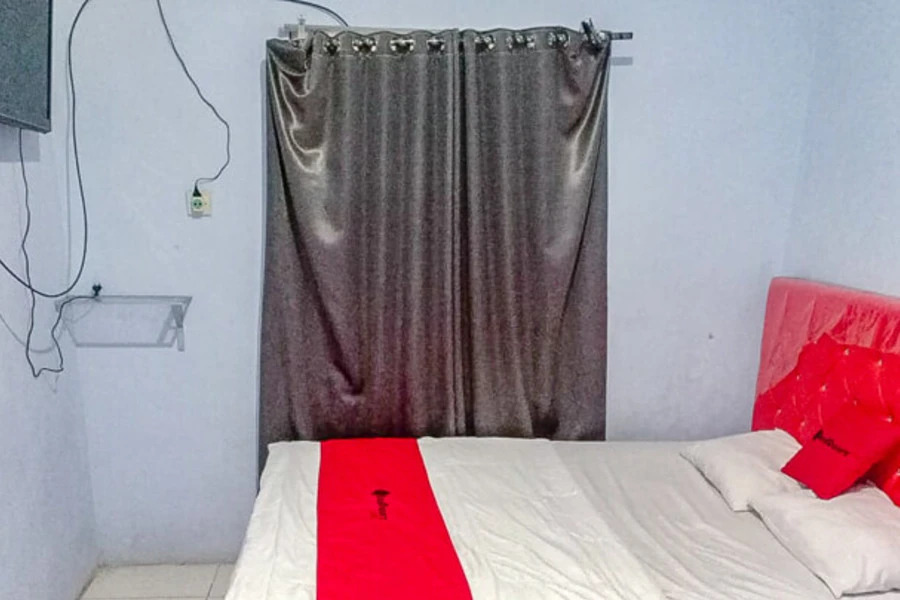 RedDoorz near Stadion Wilis Madiun