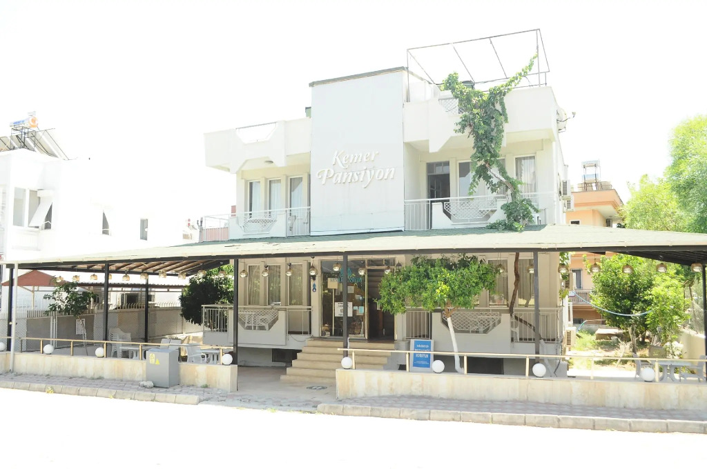 Kemer Hostel