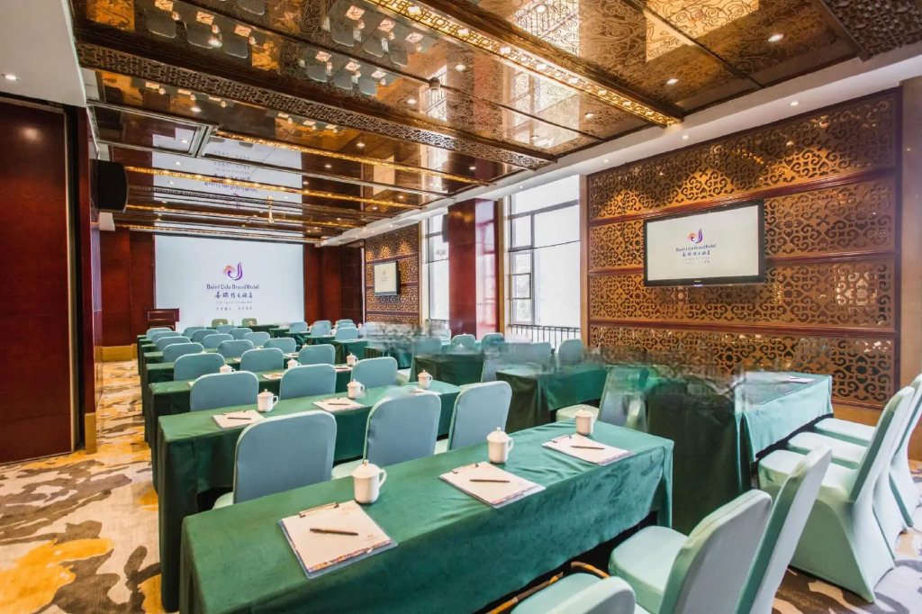 The Saint Lido Hotel