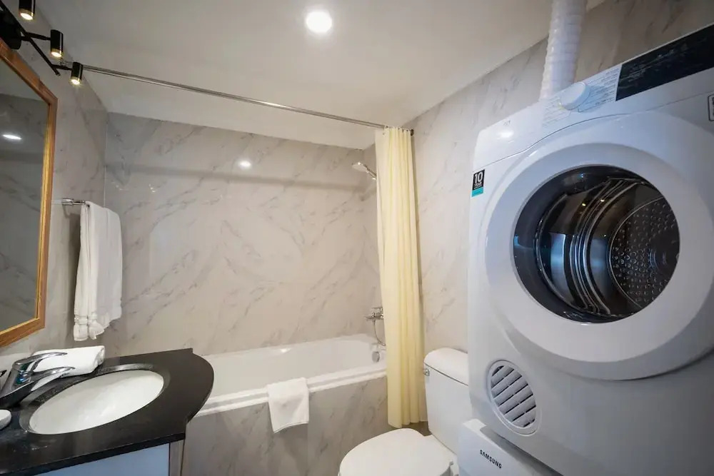 Skyline Tower - Service Apartments
