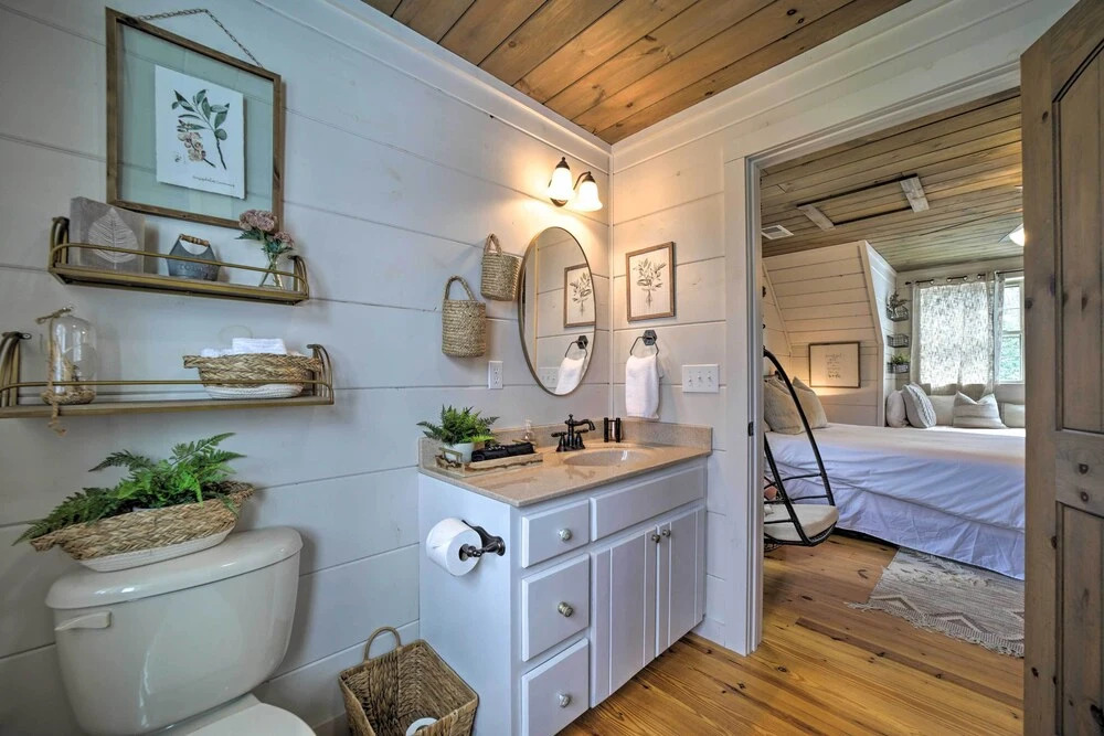 Deck + Fire Pits: Lake Toxaway Getaway!