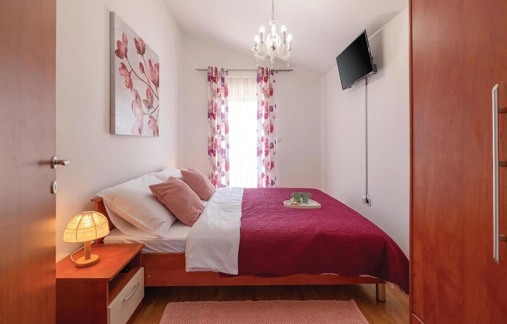Beautiful Home In Krvavici