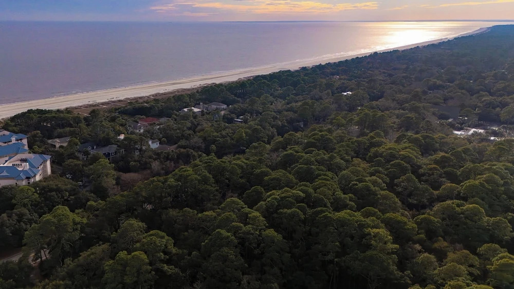 Treetops 4904 by Avantstay Hilton Head Condo + Balcony + Shared Pool + Tennis Court + Near Beach and Dining