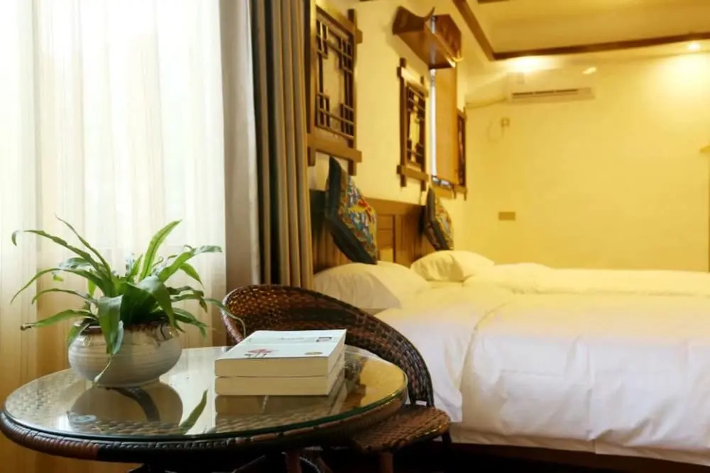 Memory of Xiangxi Inn Xibu Branch