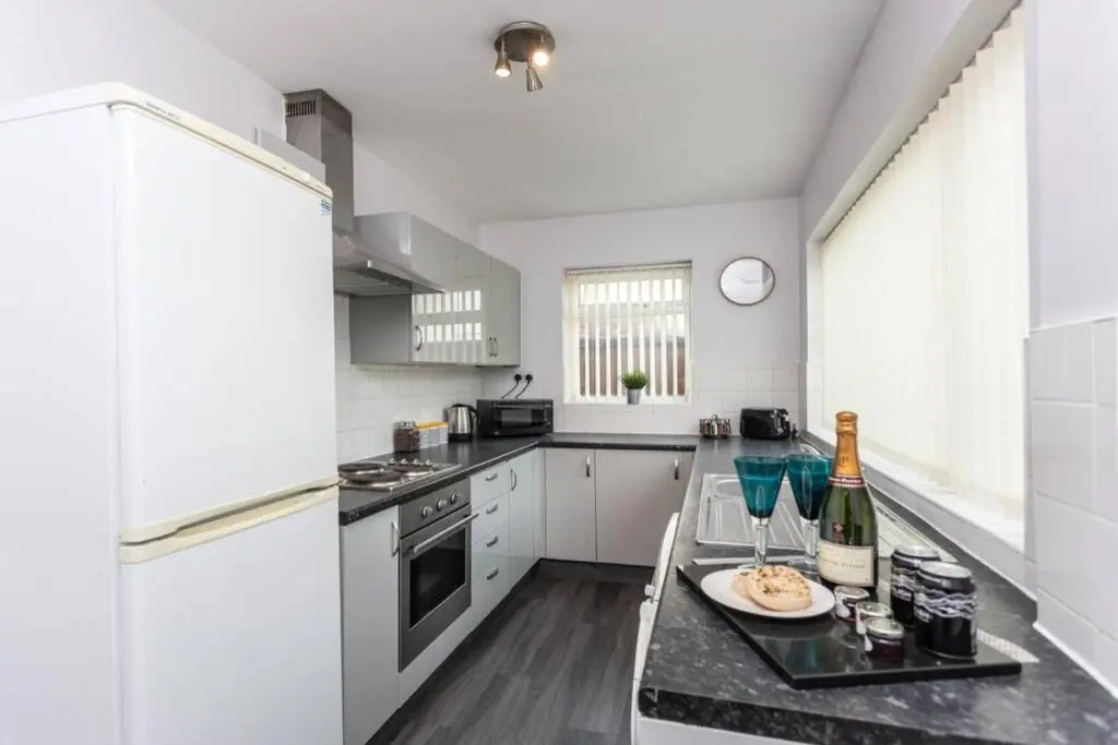 Winston House Stockton Central Workstays UK