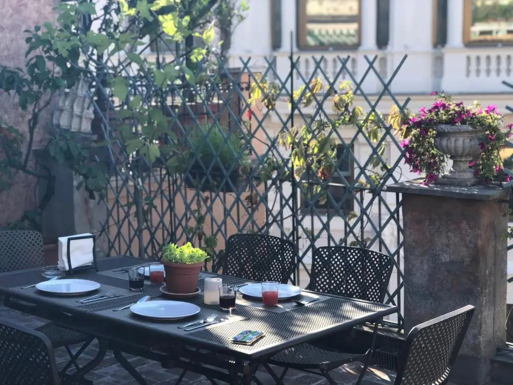 Giuturna Boutique Hotel