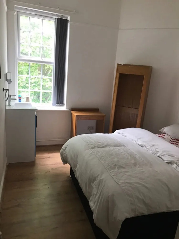 Junction 10 Budget Travel Accommodation