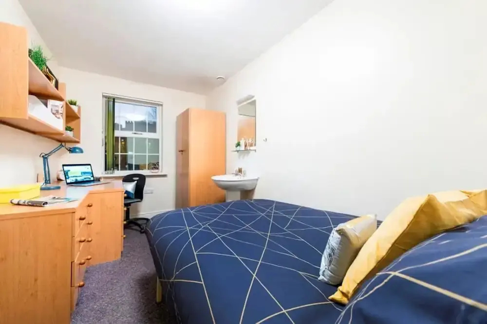 For Student Only - Cable Street 10 Min Walk to Lancaster Station