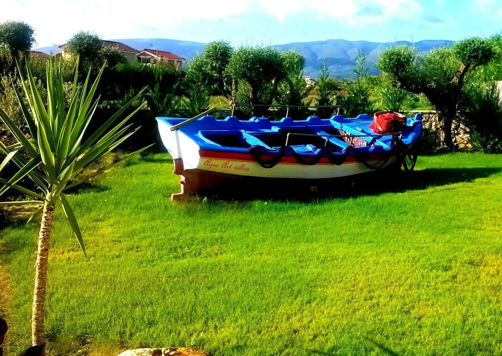 Agro Art Boutique & Luxury Villas - Two Art Villas with Pools, Unique Decors, and a Treehouse Option