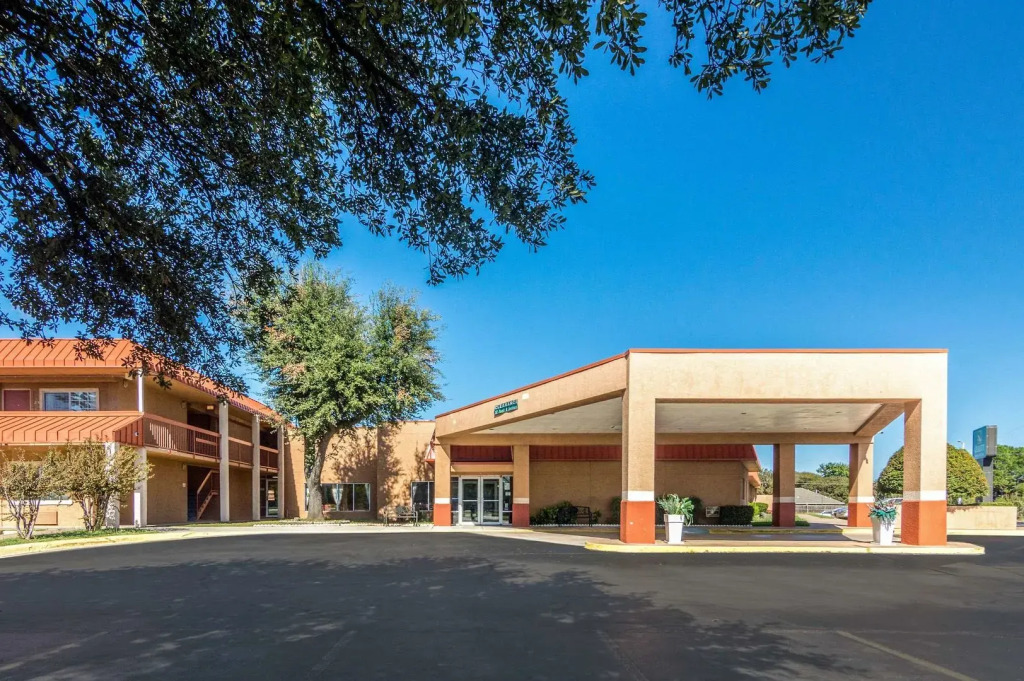 Texas Inn & Suites