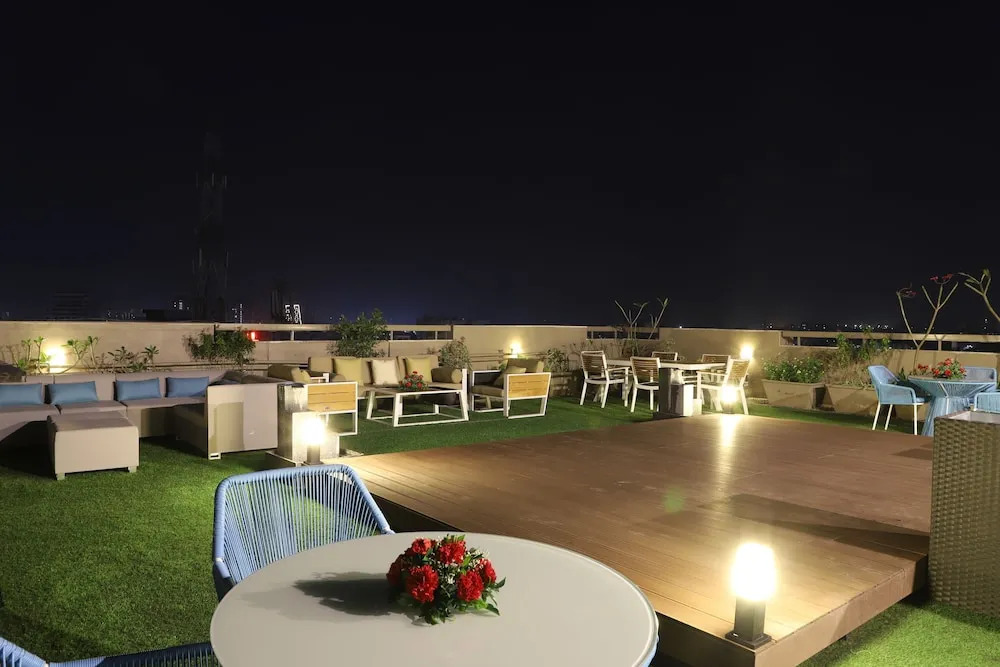 Ebony Residency