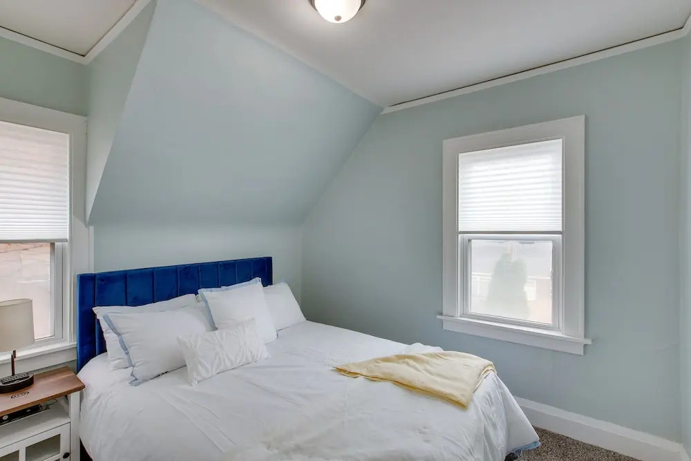 Milwaukee Vacation Rental: 6 Mi to City Center!