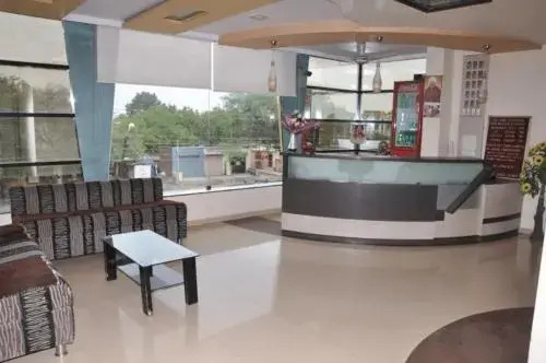 Hotel Dev Palace Lodging