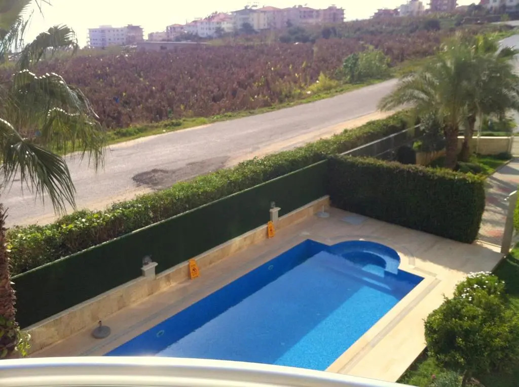 Dinek mahallesi,Eski Antalya yplu cad.,Uygun Cleopatra 3 Sitesi no:59 Blok:E daire:2