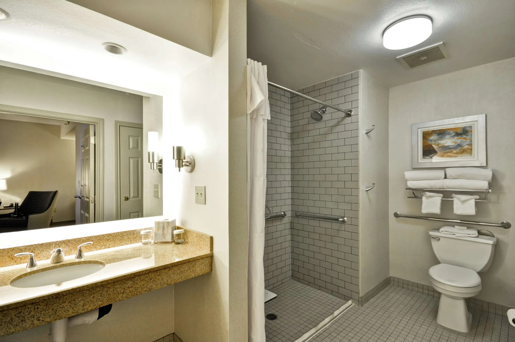 Homewood Suites by Hilton Phoenix-Biltmore