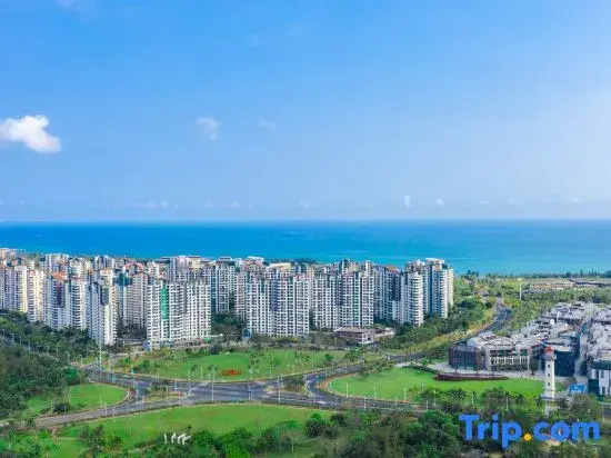 Enjoy The Sea And Mountains