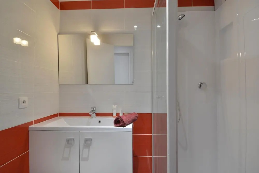 Residence Saintjacques Four-roomed Apartment for 8 People in the Resort Center S703