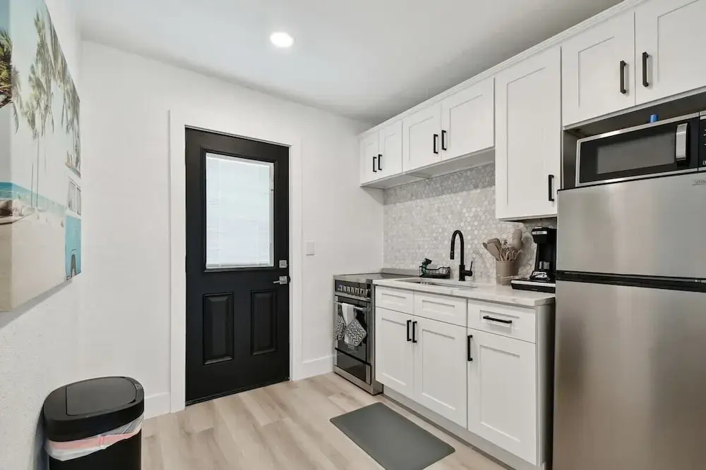 117 127th Ave E Unit 3