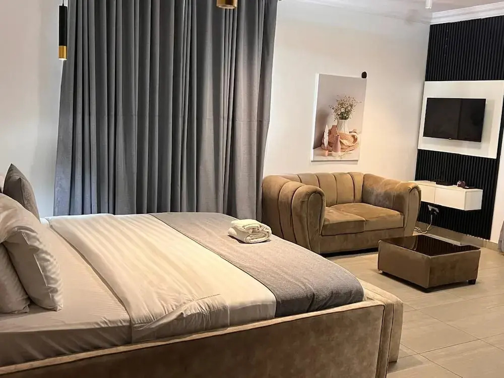 Ace Apartment