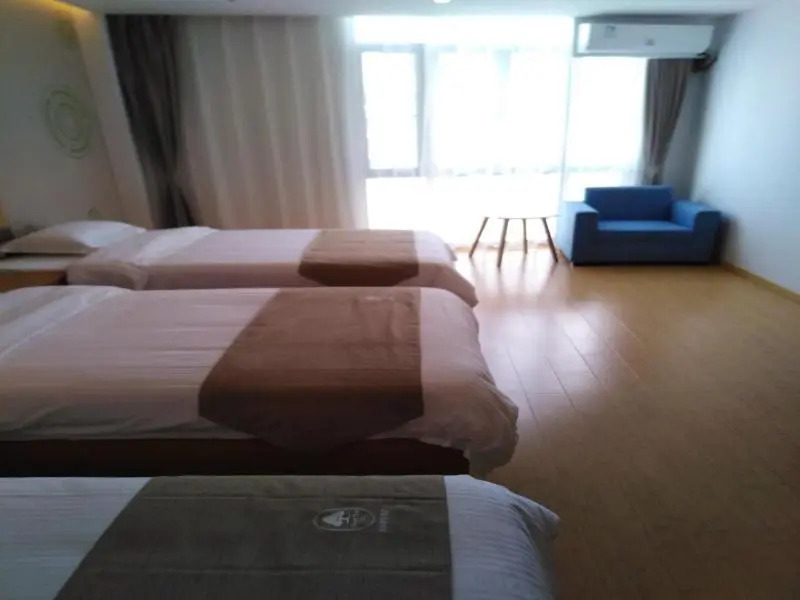 GreenTree Inn Shanghai Jinshan District Wanda Plaza Longhao Road Express Hotel