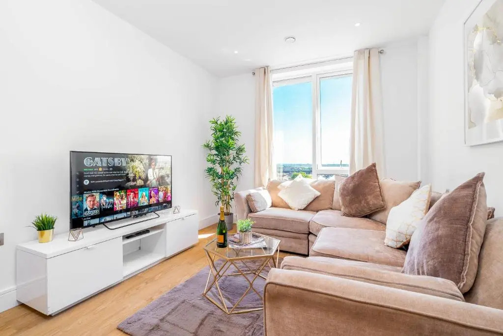 Beautiful City Centre Suite - Secure Parking - China Town - Top Rated