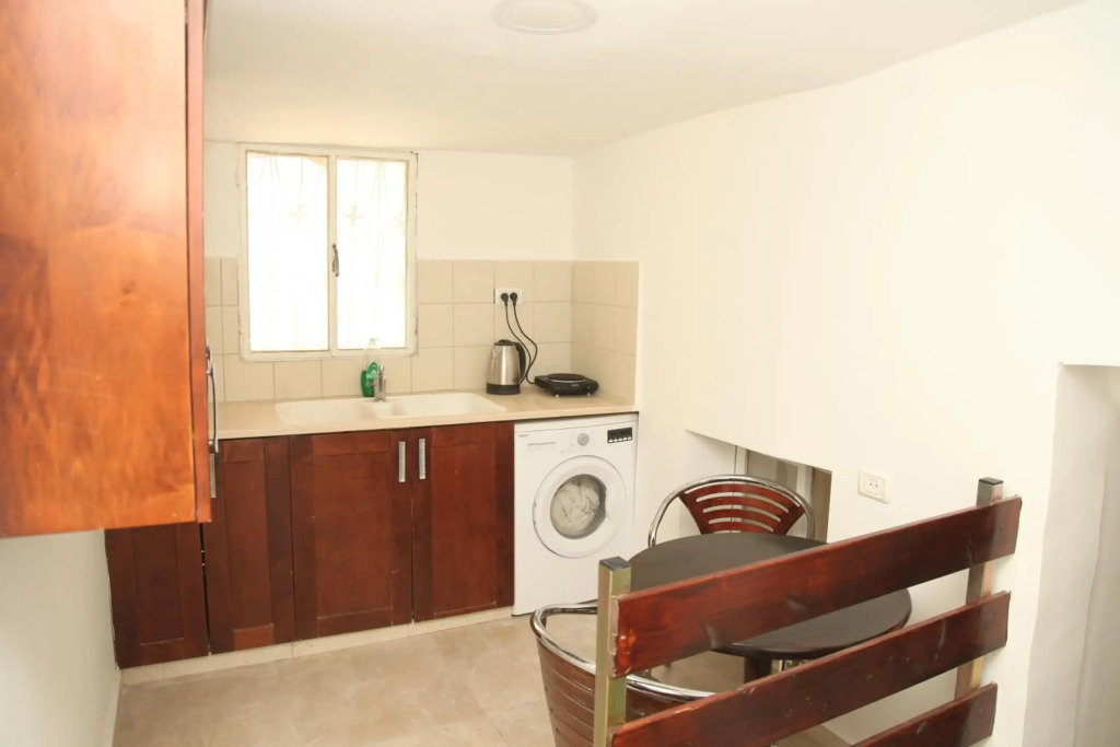 Habira Apartments