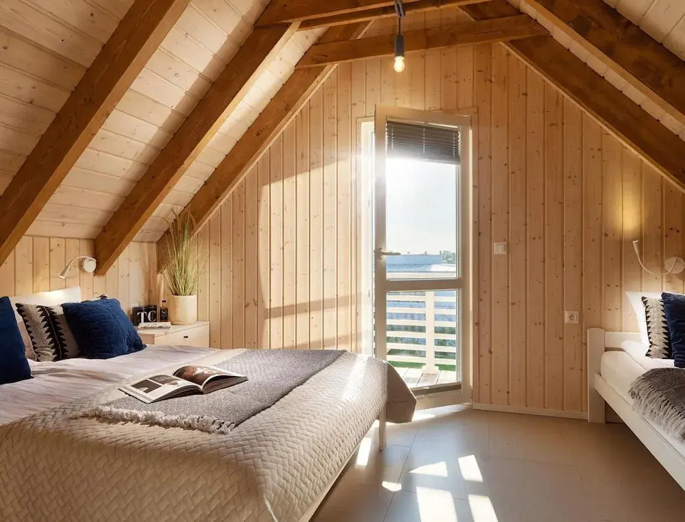 Cozy Holiday Home With Pool for 8