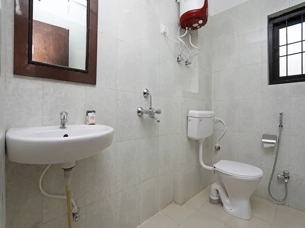 OYO 9675 Hotel Galaxy