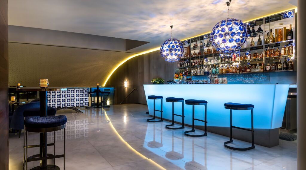 4615 Hotel