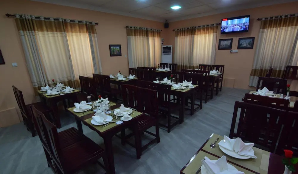 Shwe Pe Ti Hotel