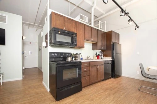 Downtown Denver 2BR Apt?A - Loft Style Living. 6498