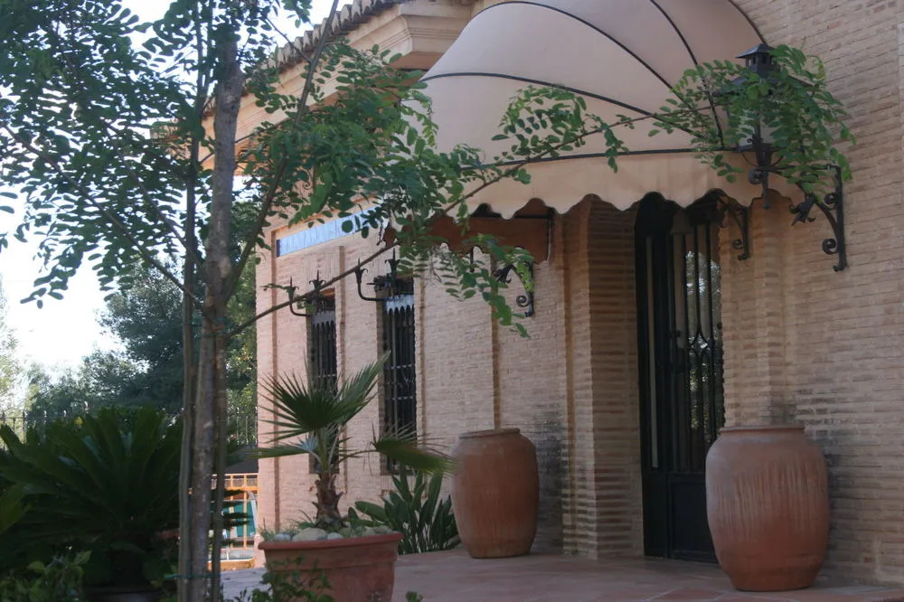 Valencia Country House