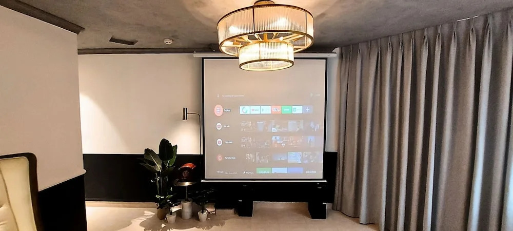 A In Hotel Del Luna
