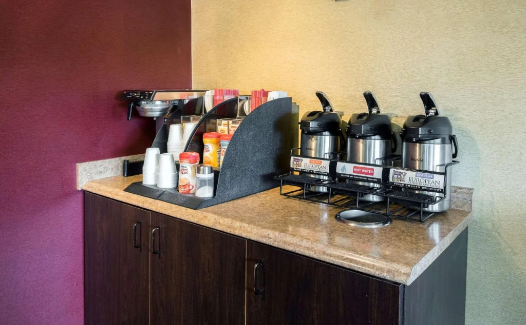 Red Roof Inn PLUS + Boston - Framingham
