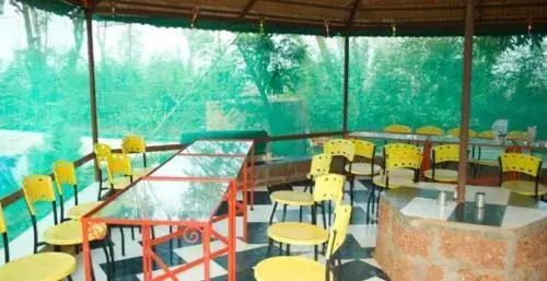 Hornbill Deluxe Hill Resort, Amba Ghat