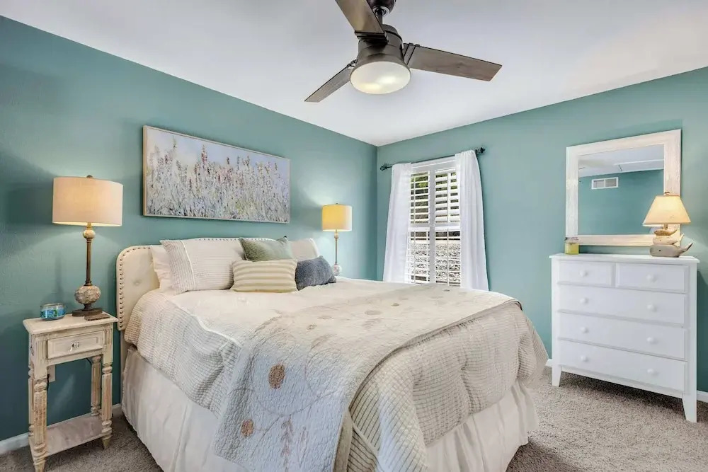 Shore Thing - Lakefront for 12