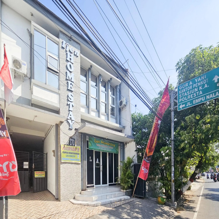 Ijen Homestay Mojokerto RedPartner
