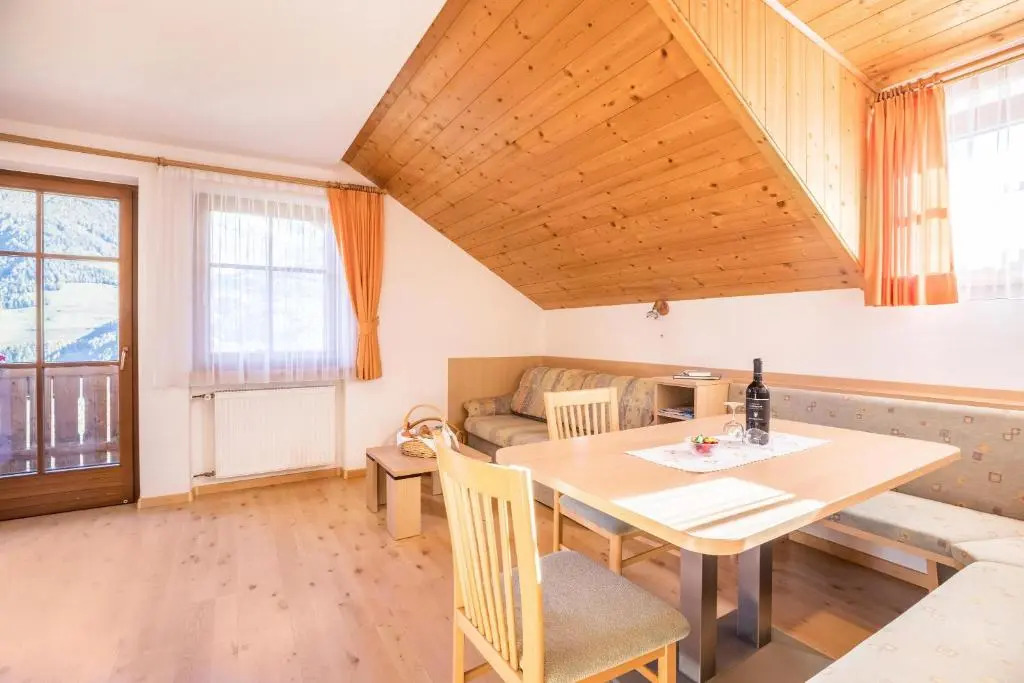 Kuglerhof Apt 1