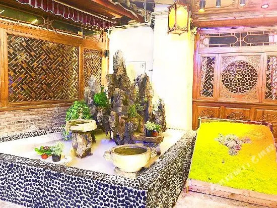 Dongba Hotel Lijiang