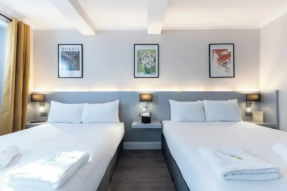 MARINA HOTEL London
