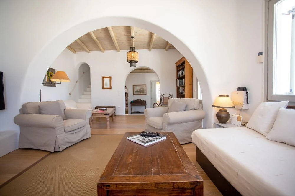Baroness in Mykonos With 5 Bedrooms and 4 5 Bathrooms